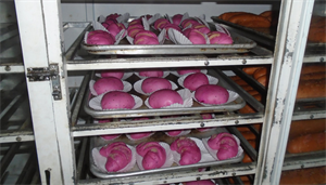 Bánh mì thanh long nở rộ tại Bình Thuận